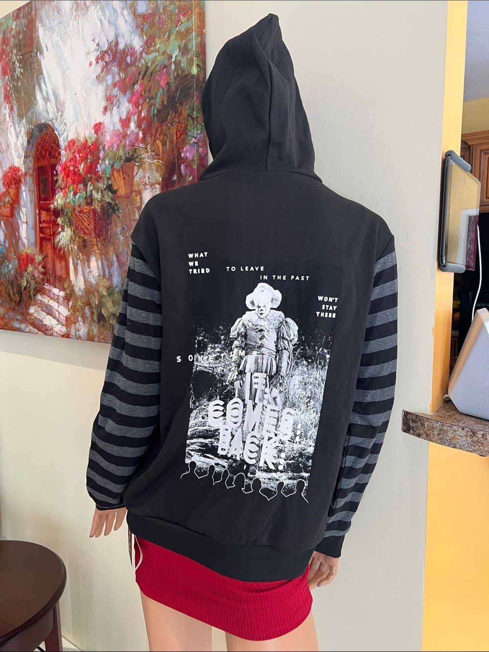 Black horror I.T. Pennywise XS zip up Hoodie with Striped Sleeves nwt